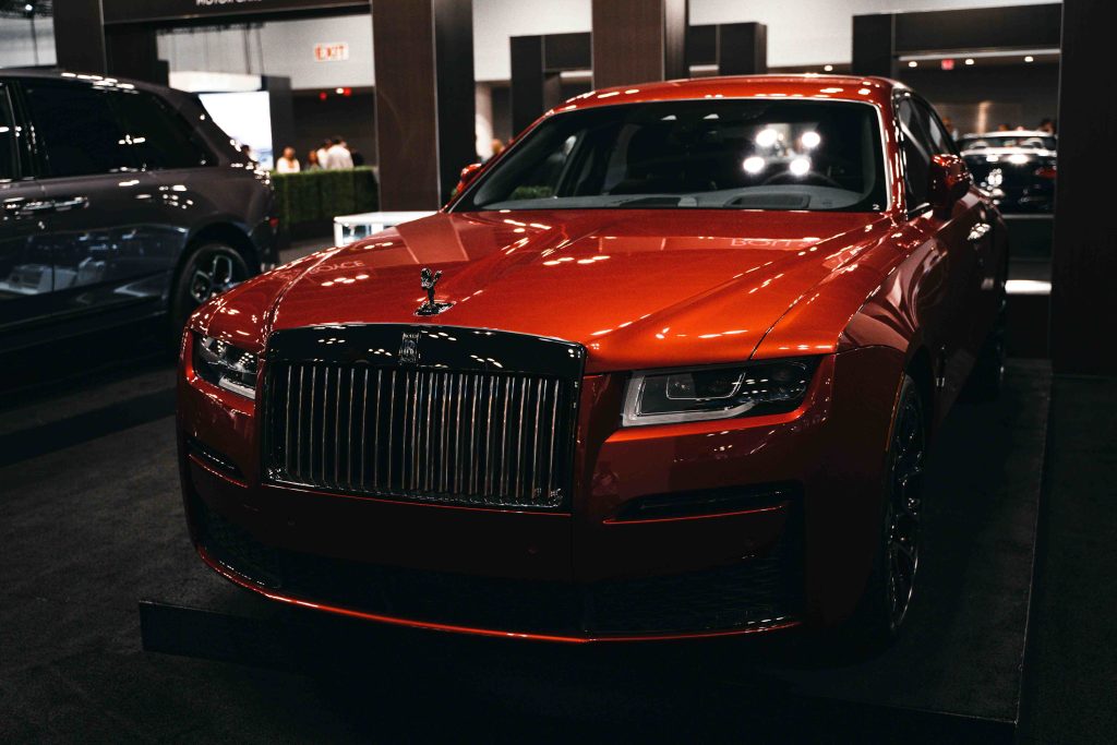 Elevate Visual Storytelling with Rolls Royce Rental